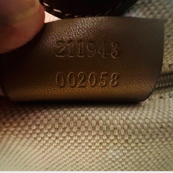 Gucci Large Sukey Python Leather!!! EXCELLENT CONDITION!! AMAZING PRICE!!!! - Picture 15 of 16